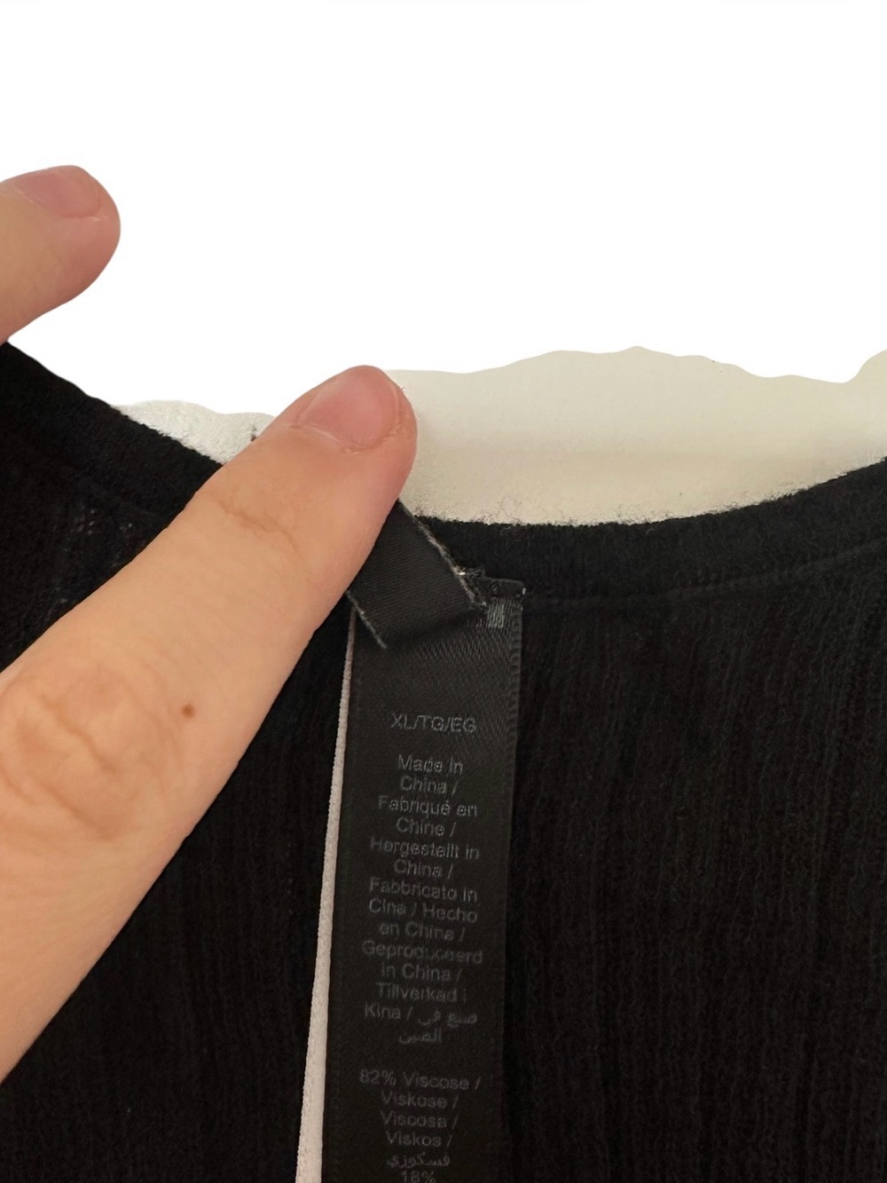 SKIMS Black Ribbed V-Neck Tank Top - Picture 2 of 2